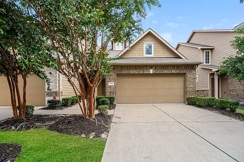 3914 Calgary Cir Photo 1