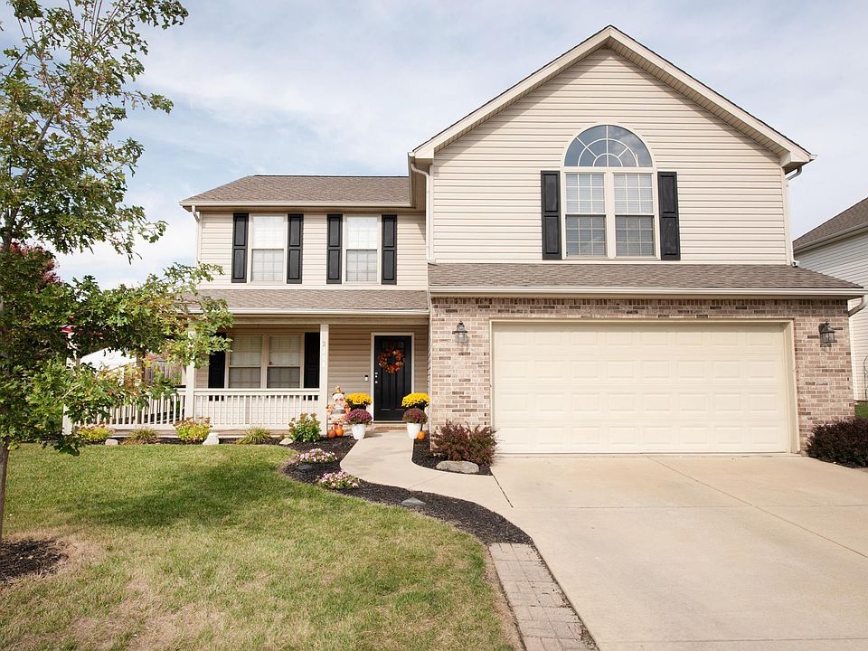 1st image of 2208 Canyon Creek Dr