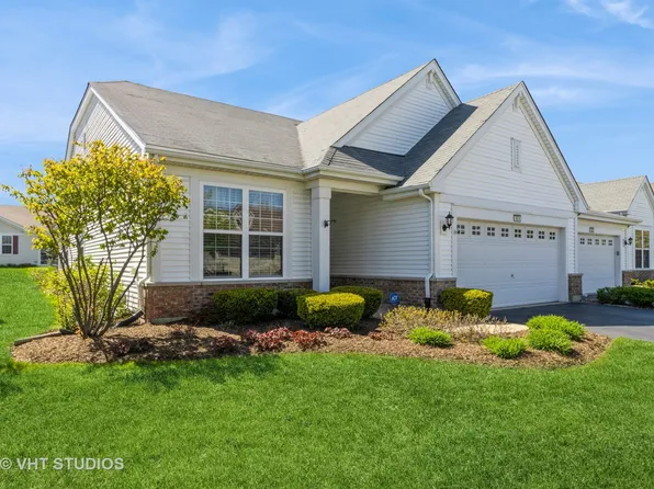 1674 Francis Dr, Hampshire, IL 60140