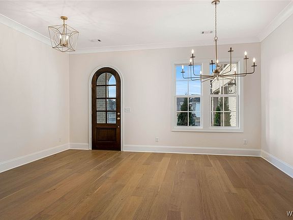 5th image of 5811 Edgefield Ave