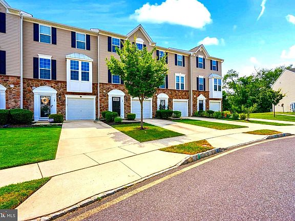 2nd image of 20 Benford Ln
