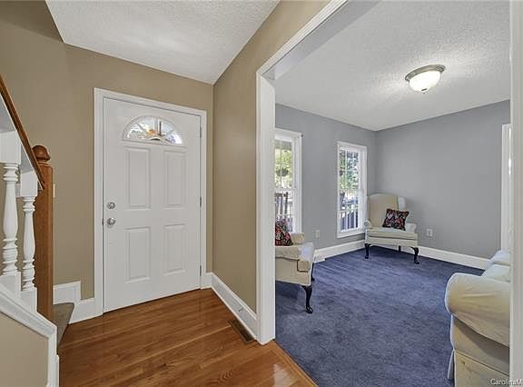 4th image of 244 Kirkstone Ln