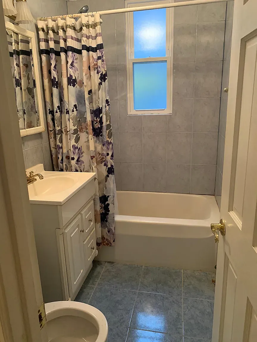 2 bed, 900 sqft, $3,200 — Photo 1