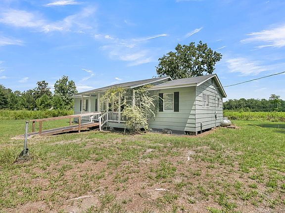 3rd image of 659 Taylor Pond Rd