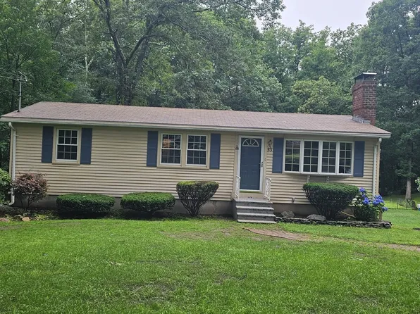 53 H Putnam Rd, Charlton, MA 01507