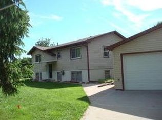 50 Caribou Cir, Council Bluffs, IA 51503