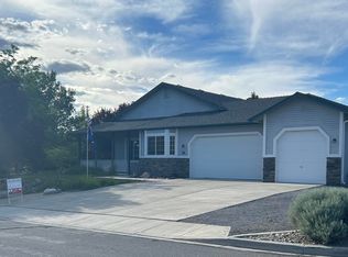 15 Caterpillar Ct, Sparks, NV 89441