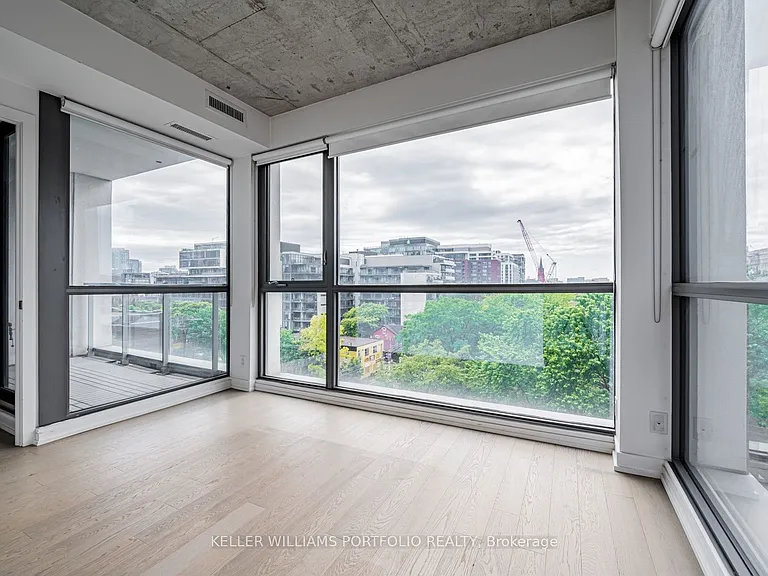 39 Brant St #726 — Photo 13