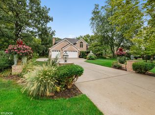 411 Oak Brook Rd, Oak Brook, IL 60523