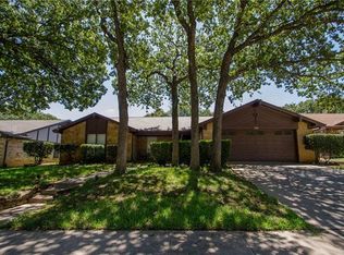 3012 Pin Oak Ln, Bedford, TX 76021