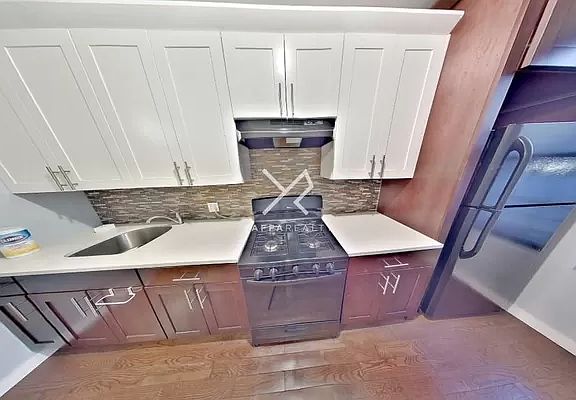 2nd image of 782 Rogers Ave #3