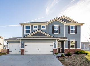 2073 Bauer Creek Dr, Whitestown, IN 46075