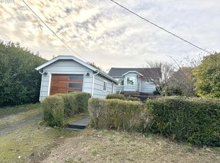 2320 Everett Ave, North Bend, OR 97459
