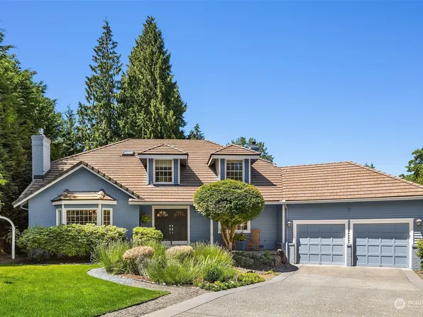 14215 207th Place NE, Woodinville, WA 98077