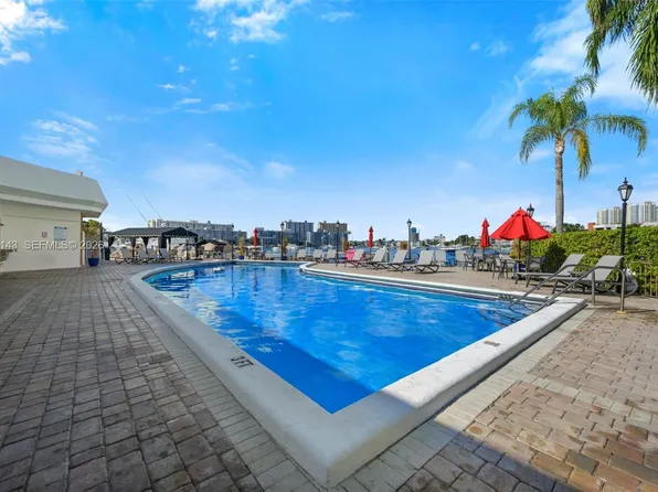 100 Golden Isles Dr APT 1109, Hallandale Beach, FL 33009