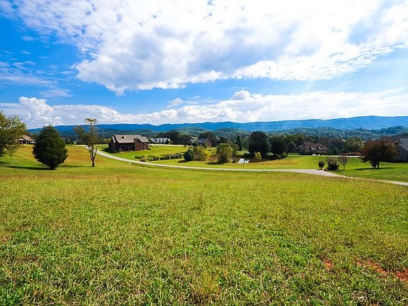 5th image of Mint Meadows Dr