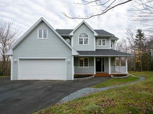 27 Blake Ave, Cow Bay, NS B3G1R1