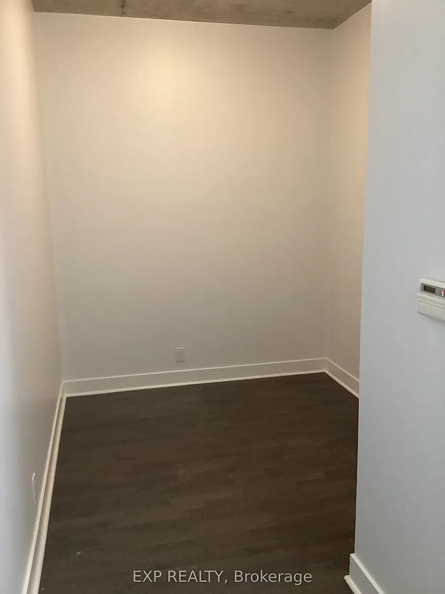 Building Photo - 399 Adelaide St W #418