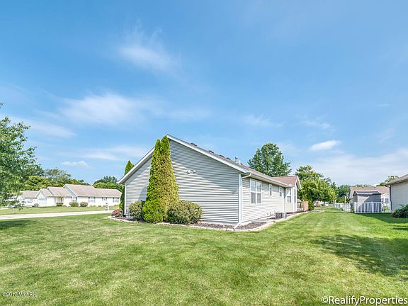 4th image of 4452 Mulberry Ln