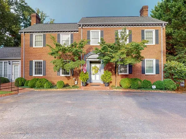 919 Mulberry Rd, Martinsville, VA 24112