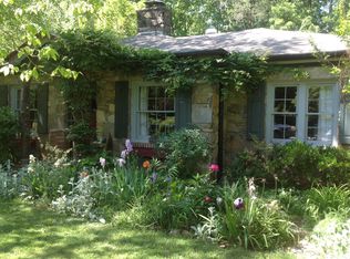 88 Lakewood Dr, Asheville City, NC 28803