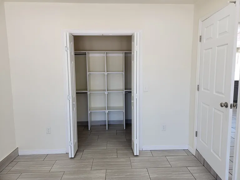 8129 Staghorn Dr — Photo 8