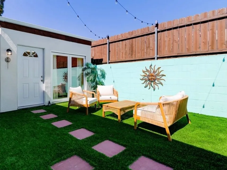 1127 Bonita Dr