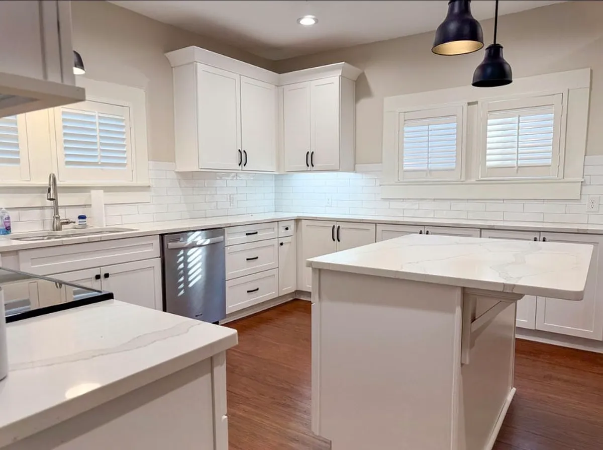 Building Photo - 521 W Laurel Ave #1