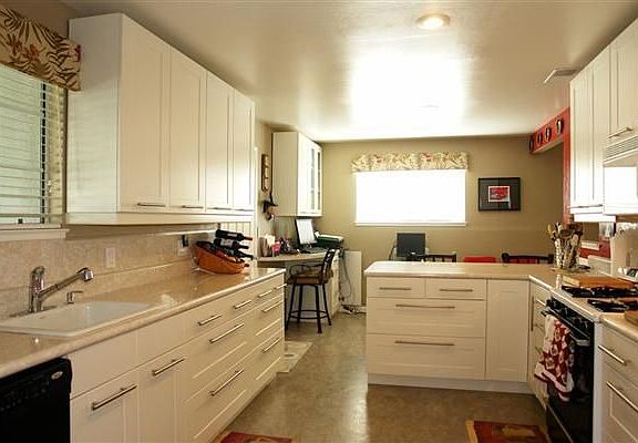 2nd image of 114 Blake Ave