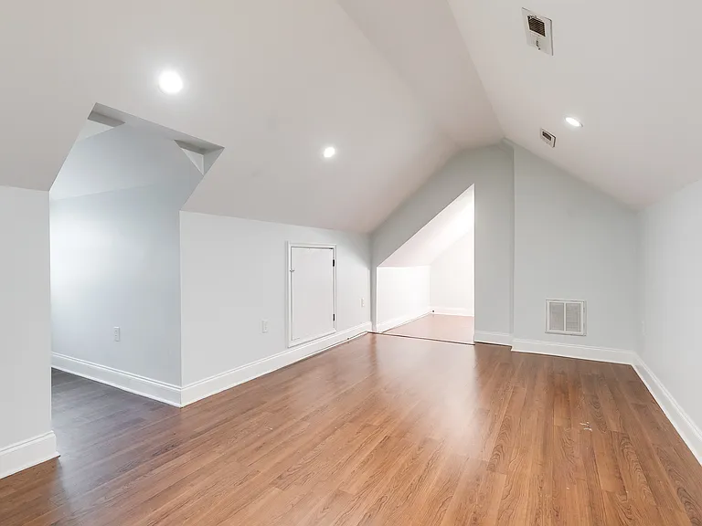 1000 Pepper Ave — Photo 27
