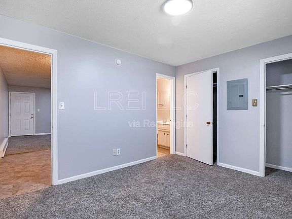 4th image of 176 Thistlewood Ave #14