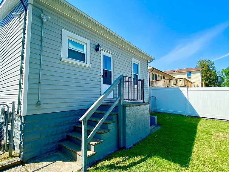 7603 Carson Ave — Photo 20