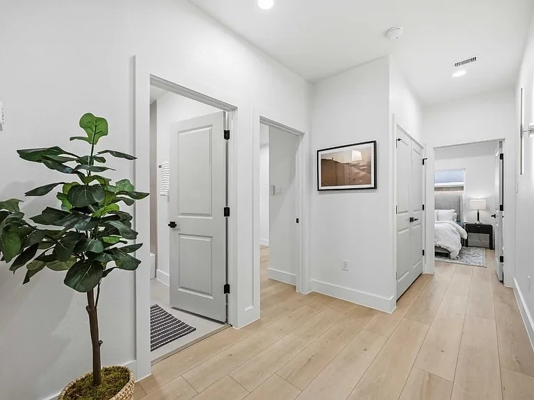 5313 Bacher — Photo 14