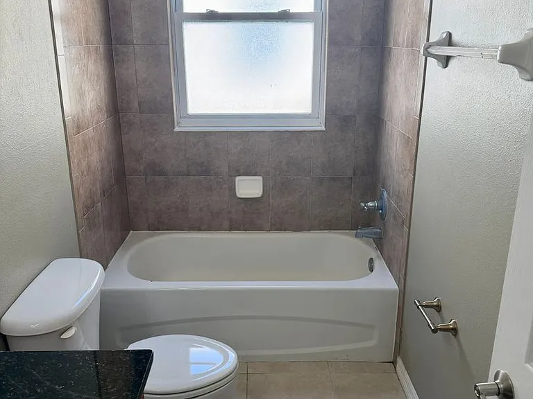 1808 E. Columbus Drive — Photo 32