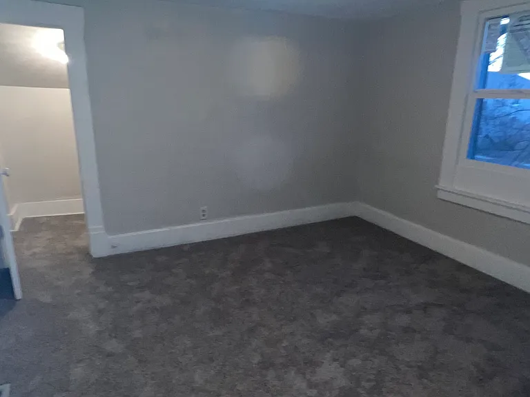 608 W Monroe St — Photo 20