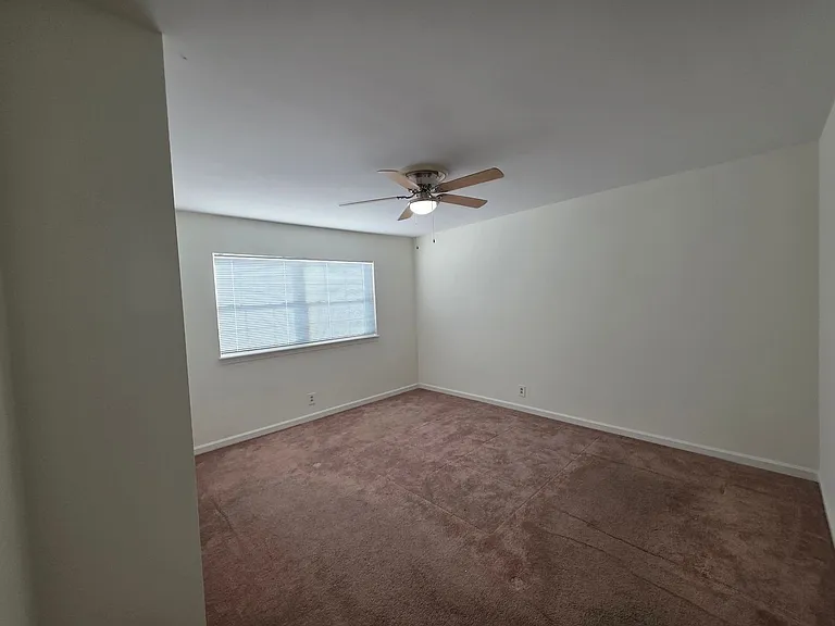 1016 Todd Preis Dr — Photo 14