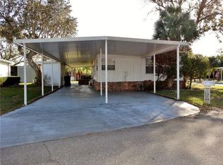 8 Pine Ln, Haines City, FL 33844