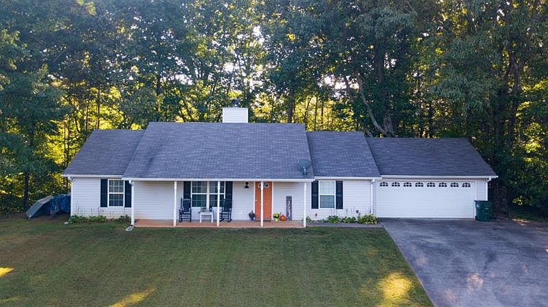 1st image of 192 Eastgate Dr
