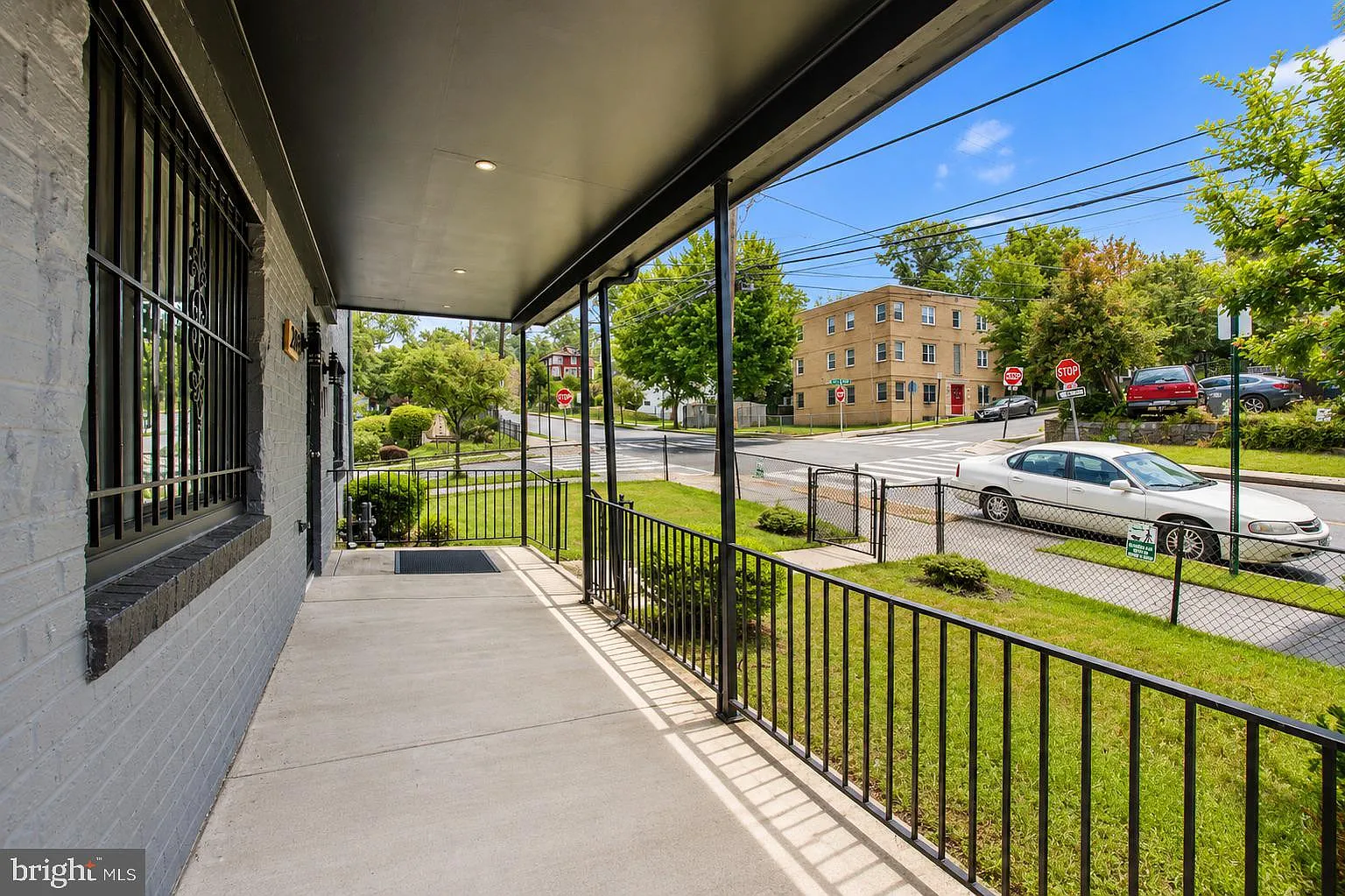 Hillcrest — Photo 3