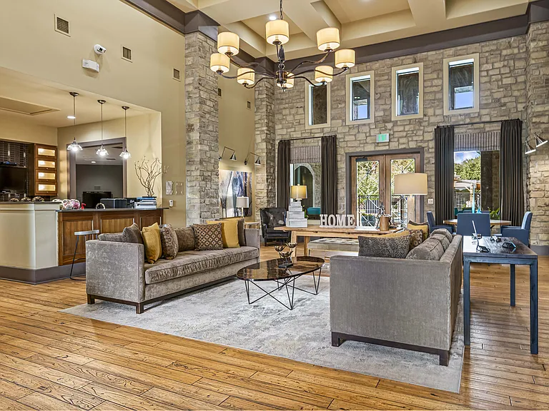 Palomino Apartments Homes — Photo 9