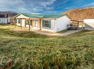 196 Pixler Hill Rd, Morgantown, WV 26508