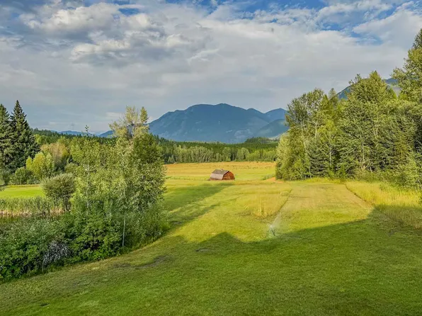 300 Desert Lodge Rd, West Glacier, MT 59936