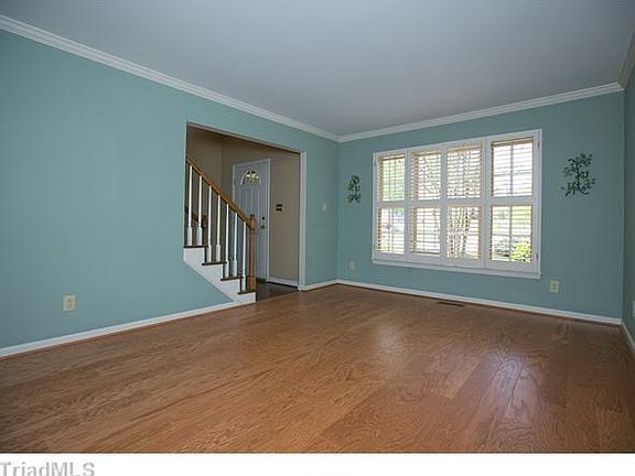 3rd image of 115 Mamie Ln
