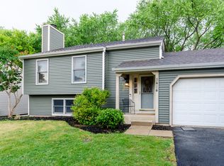 1414 Adams Ave, St Charles, IL 60174