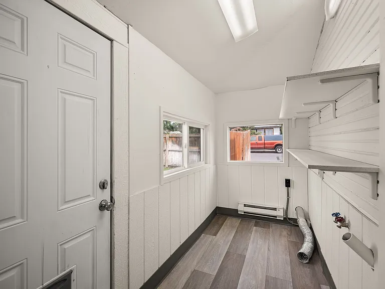 1627 E Desmet Ave — Photo 10