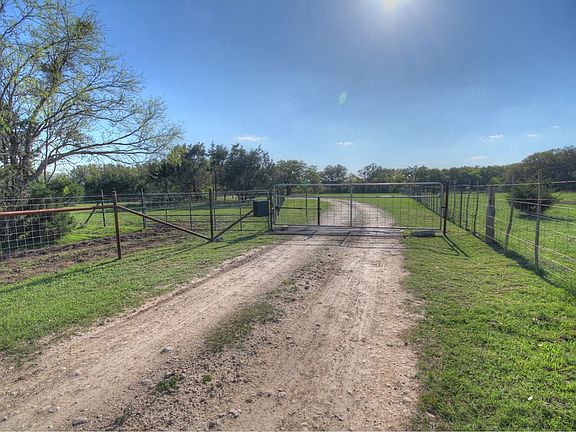 2nd image of 17620 W Highway 29