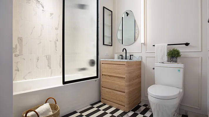 Rented by Nooklyn NYC LLC | media 21