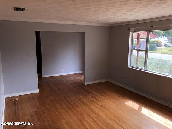 3rd image of 1845 Dalamon St