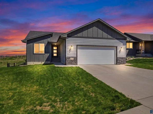 6729 W Viola Ct, Sioux Falls, SD 57106