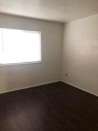 1st image of 314 6th St APT 4